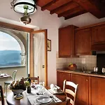 In Tuscany Near Vineyards * Поппи