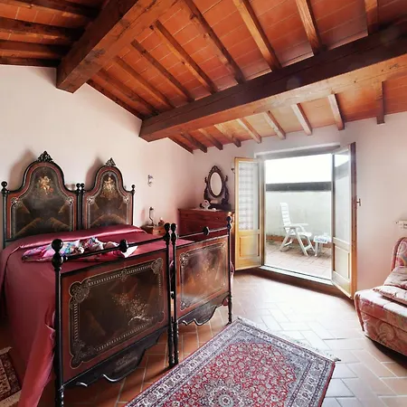 Appartamento In Tuscany Near Vineyards